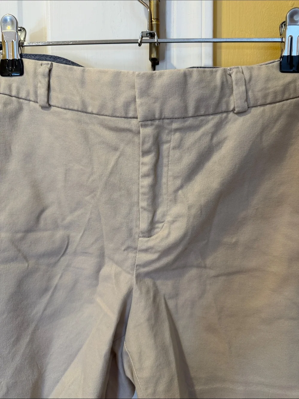 Banana Republic Beige Khaki Bermuda Shorts size 6
